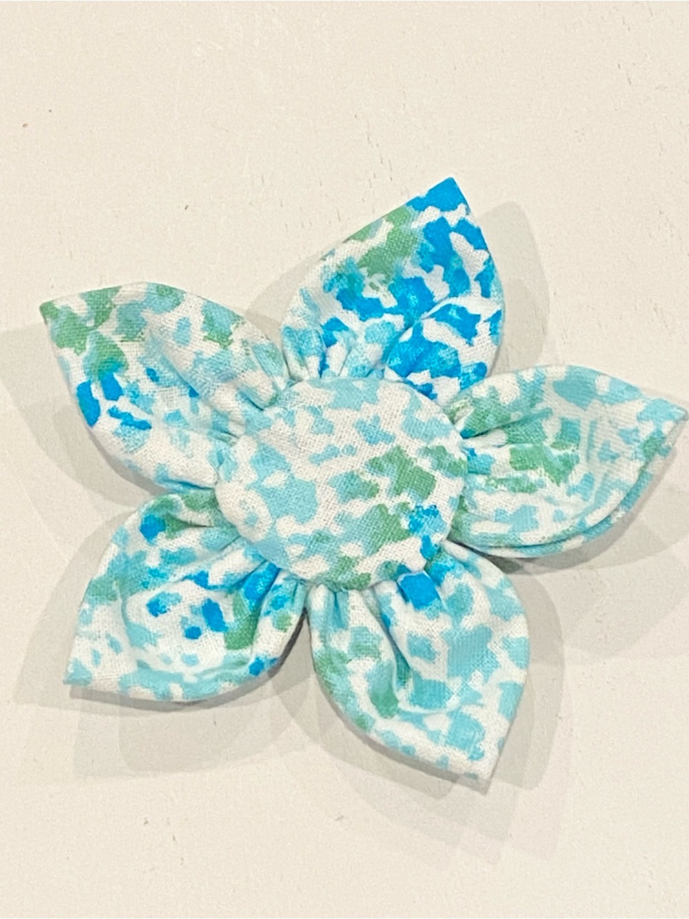 Splash of Blue & Green Fabric Pet Collar Flower